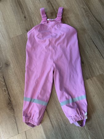Pink Matschhose Gr. 92 mit Träger für kleine Entdecker