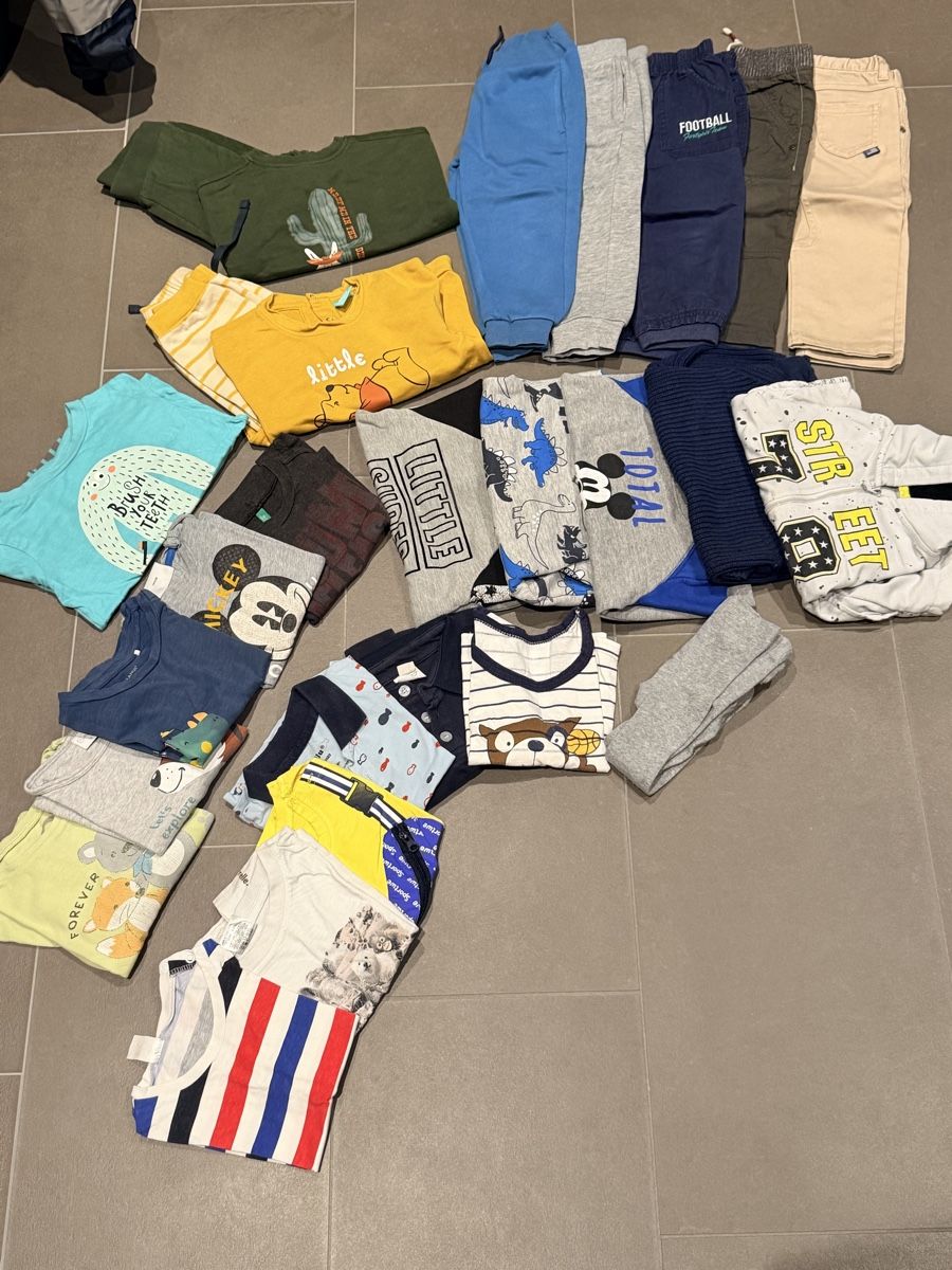 Lotti & Set di vestiti: Lotto 86/92 bambino – Usato da Sigirino venduto da RamonaLamboo