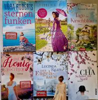 6 Romane für den Sommerurlaub: Nora Roberts, Riley & Co.