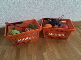 Spielküchen Zubehör mit Gemüse, Früchte etc