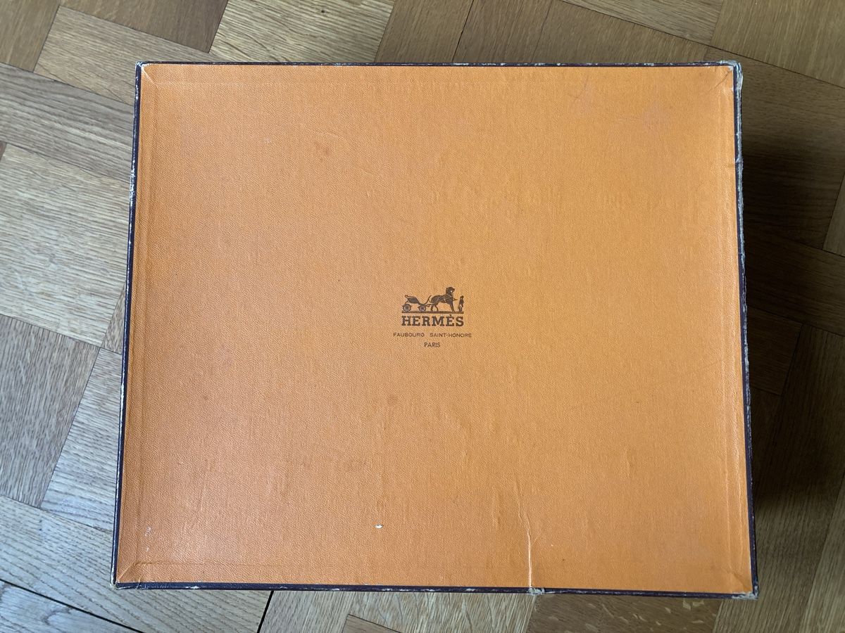 Behälter & Ähnliches: Hermes Box, Vintage, 34 x 29 x 14 cm – Gebraucht aus Zürich von elegantissima 1