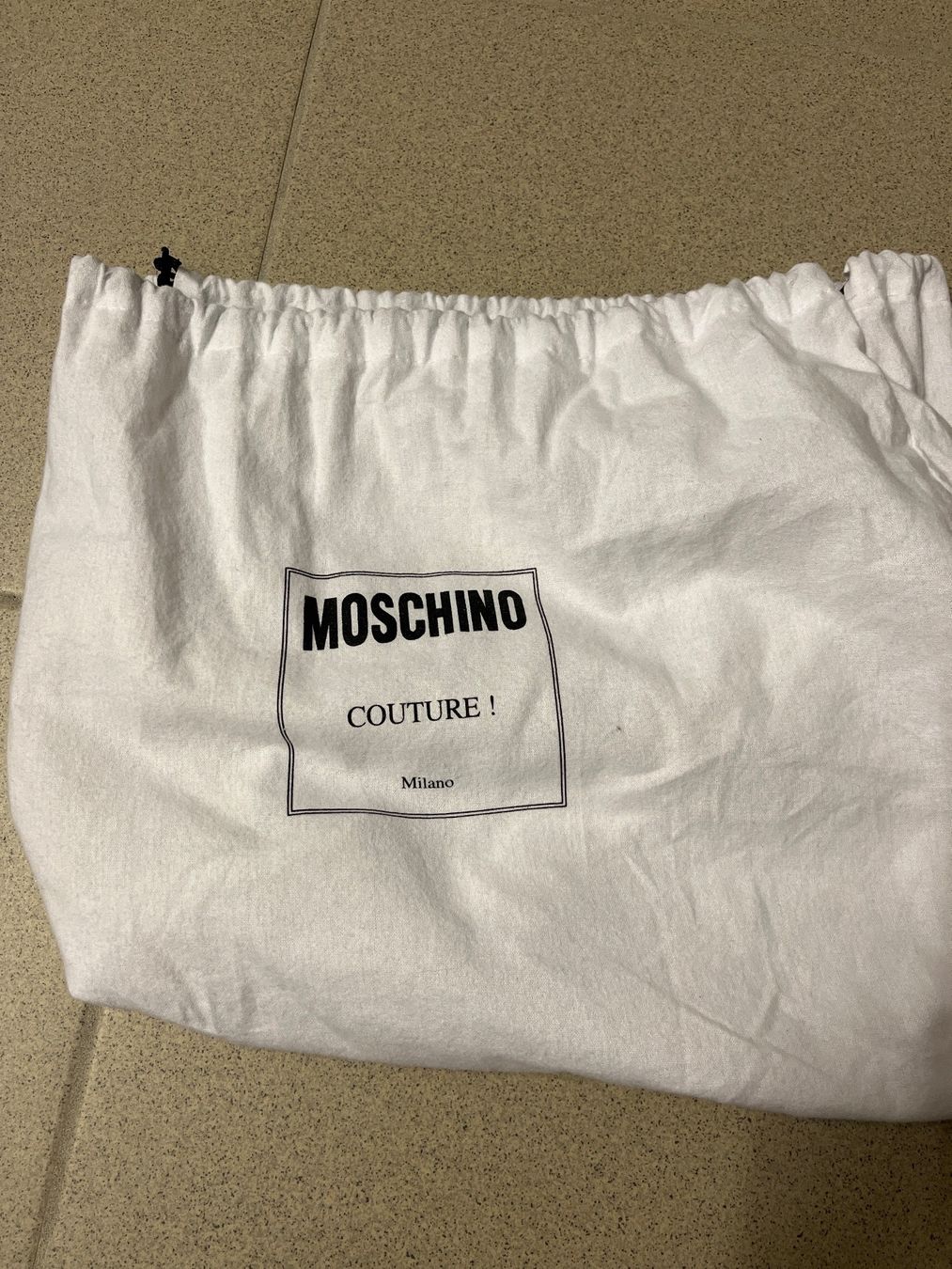 Moschino Borse da donna: Moschino Bucket Bag – Usato da Wangen SZ venduto da selinaf97 3