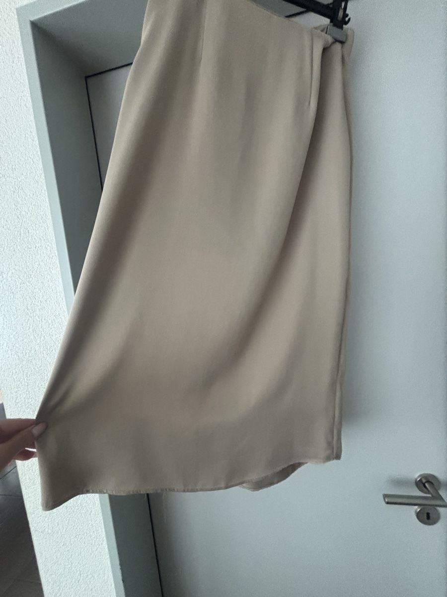 Zara Gonne: Rock Gr.38 von Zara – Usato da Zug venduto da Biki72 4