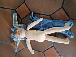 Alte Stoffpuppe mit Porzellankopf und Kleidung gebraucht