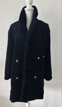 Schwarzer Zara Wintermantel, Grösse XS, Top Zustand!