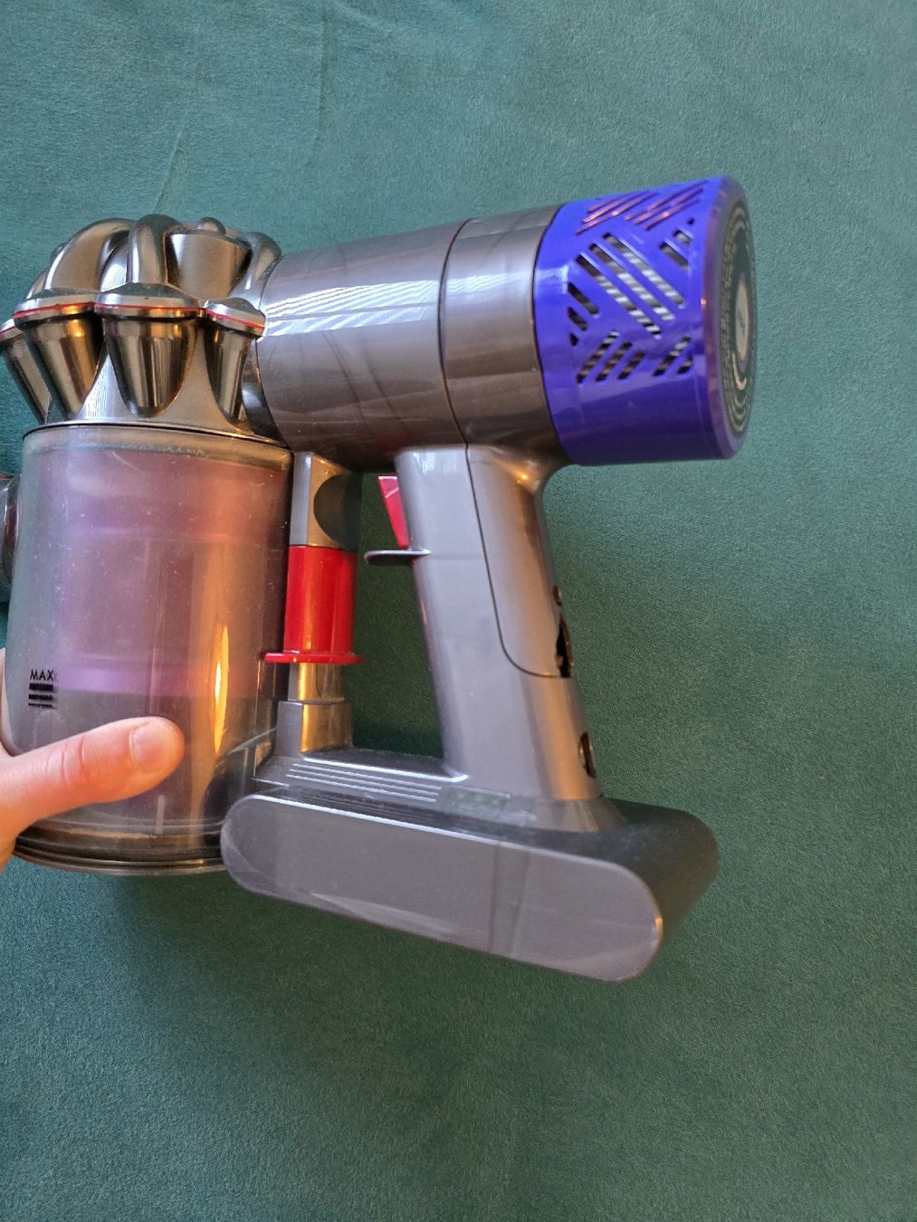 Dyson Aspirapolveri & Accessori: aspirateur Dyson V6 absolute+ – Usato da La Chaux-de-Fonds venduto da Elissa 1