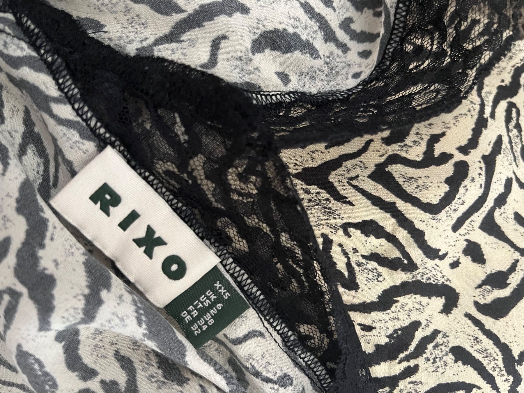 Sezane Vestiti: RIXO wunderschönes Kleid - wie neu - – Nuovo (secondo la descrizione) da Jona venduto da vanessasupermarket20 7