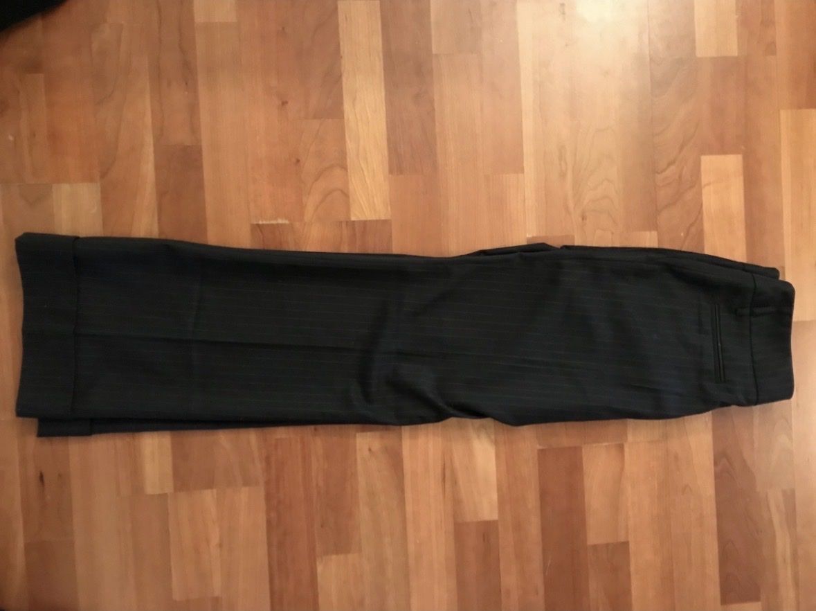 Sandro Pantaloni: Sandro Hosen Damen 36FR – Usato da Zollikerberg venduto da agasha 1