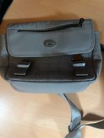 Sac bandoulière Lacoste gris – Très bon état