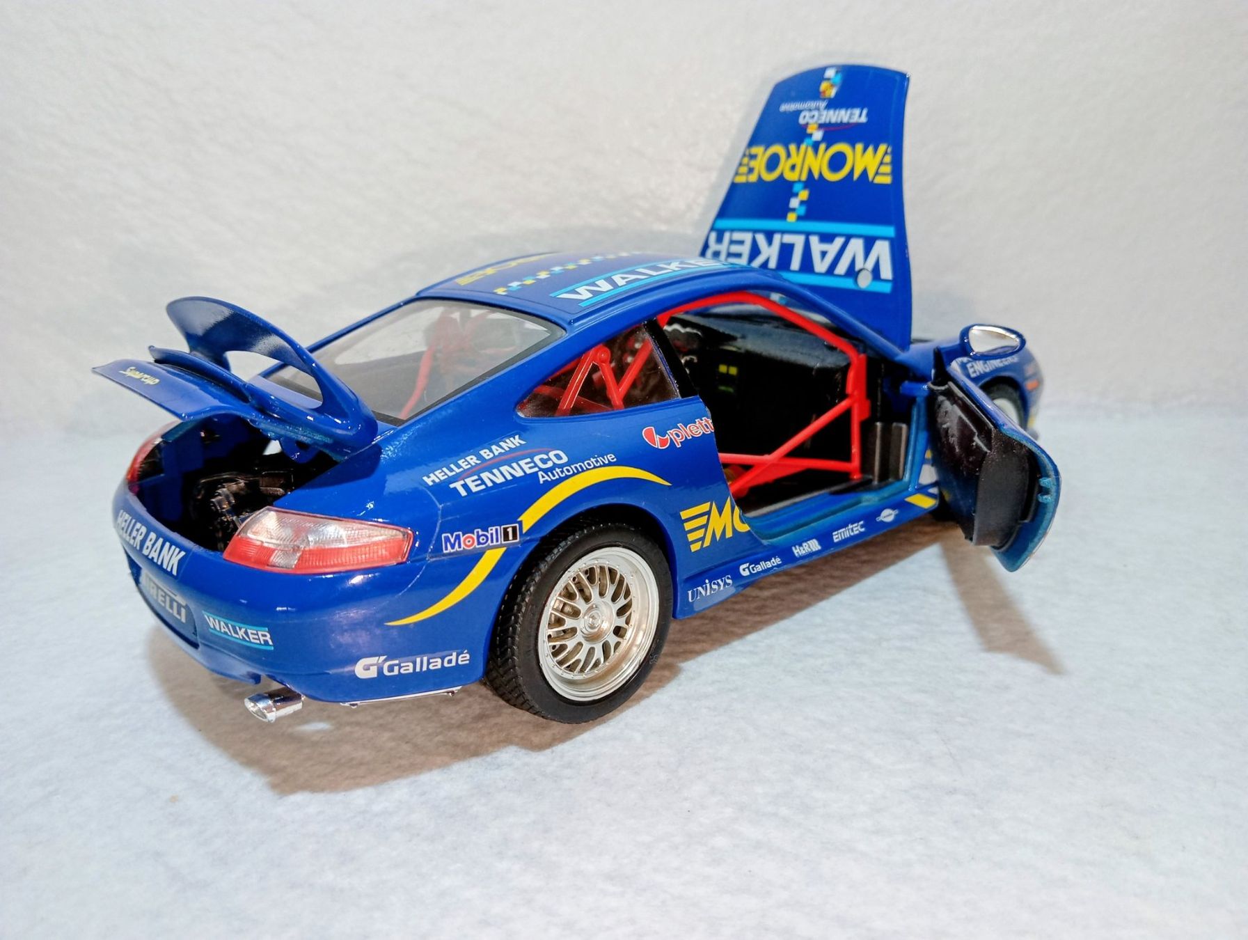 Porsche Modellini d'auto: Porsche Carrera 911 – Nuovo (secondo la descrizione) da Huttwil venduto da Secondtrain 4