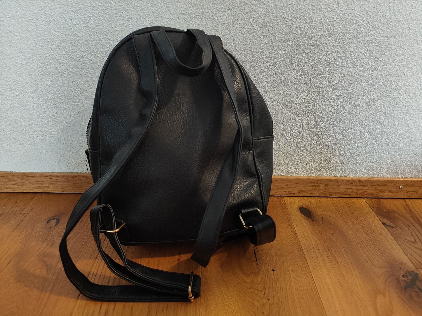 Zaini: Kunstleder Rucksack – Usato da Altdorf UR venduto da fga_8v2t 1