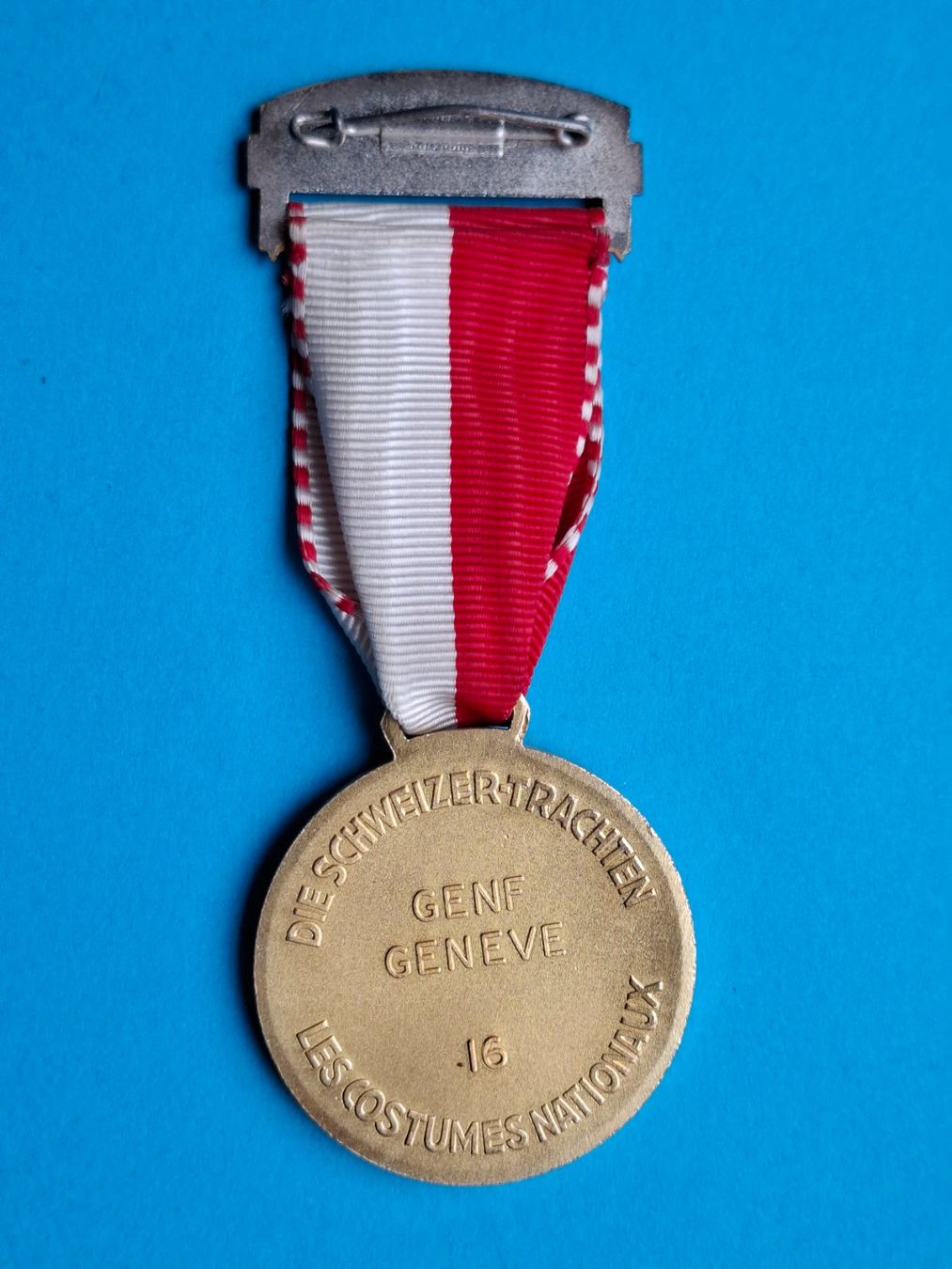 Medaillen: Trachten Genf 1965 (L516) – Gebraucht aus Schwanden GL von Suvorov 3