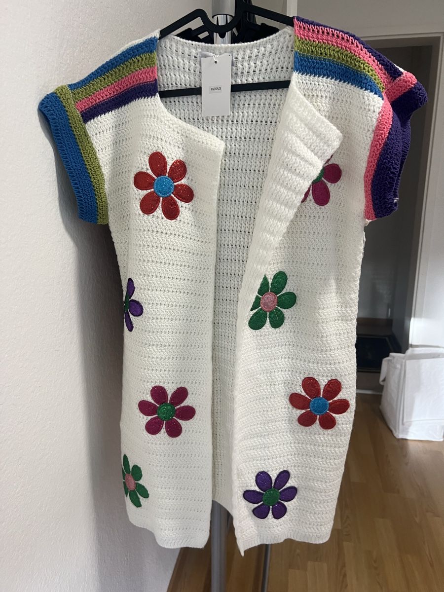 Vestes: Strickjacke NEU – Neuf avec emballage d'origine à Zürich par R1908 1