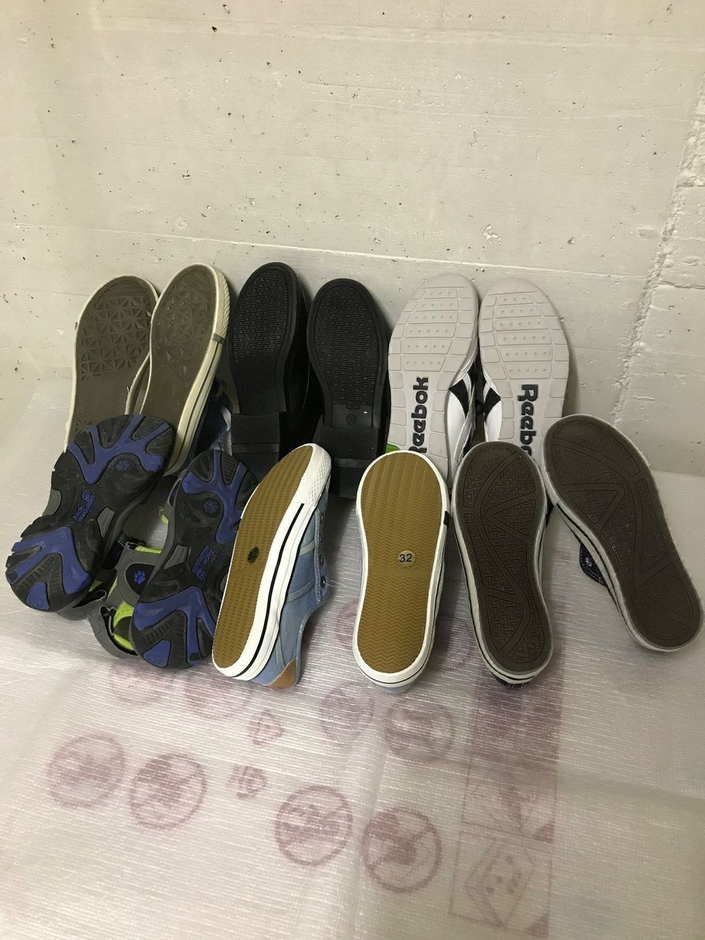 Scarpe per ragazzi: 6  paar Kinderschuhe grösse 32 – Usato da Thun venduto da jeff070 7