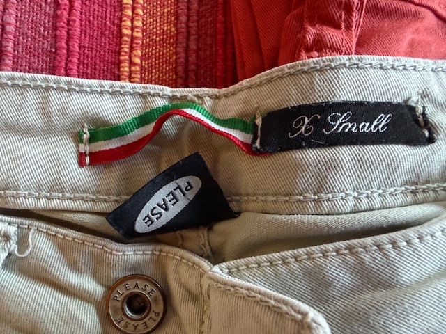 Please Jeans Pantaloni: Pantalon Please, prix baissé 3x – Usato da Enges venduto da cordec 2