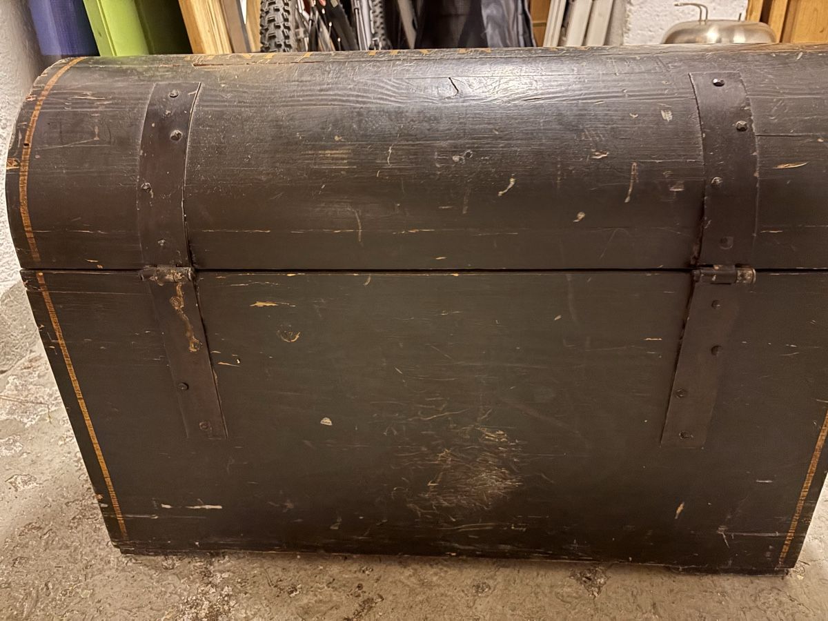 Cassapanche: Antike Truhe, 1874 Air Mail – Usato da Zürich venduto da gucks 2