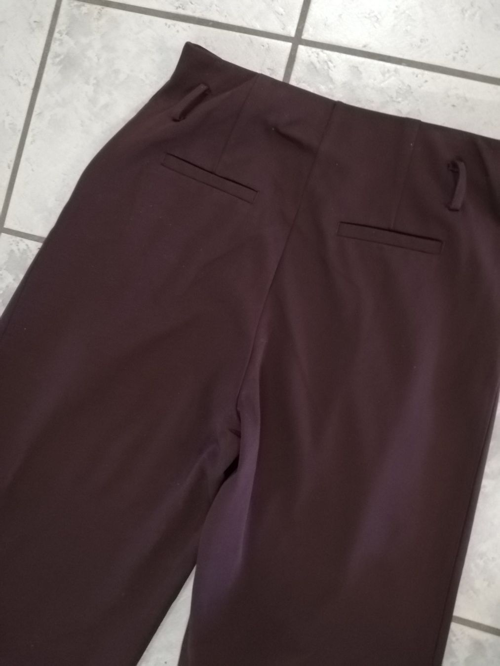 Pantaloni: Sehr schöne Hosen Gr 34 – Usato da Untersiggenthal venduto da Marlen59 3