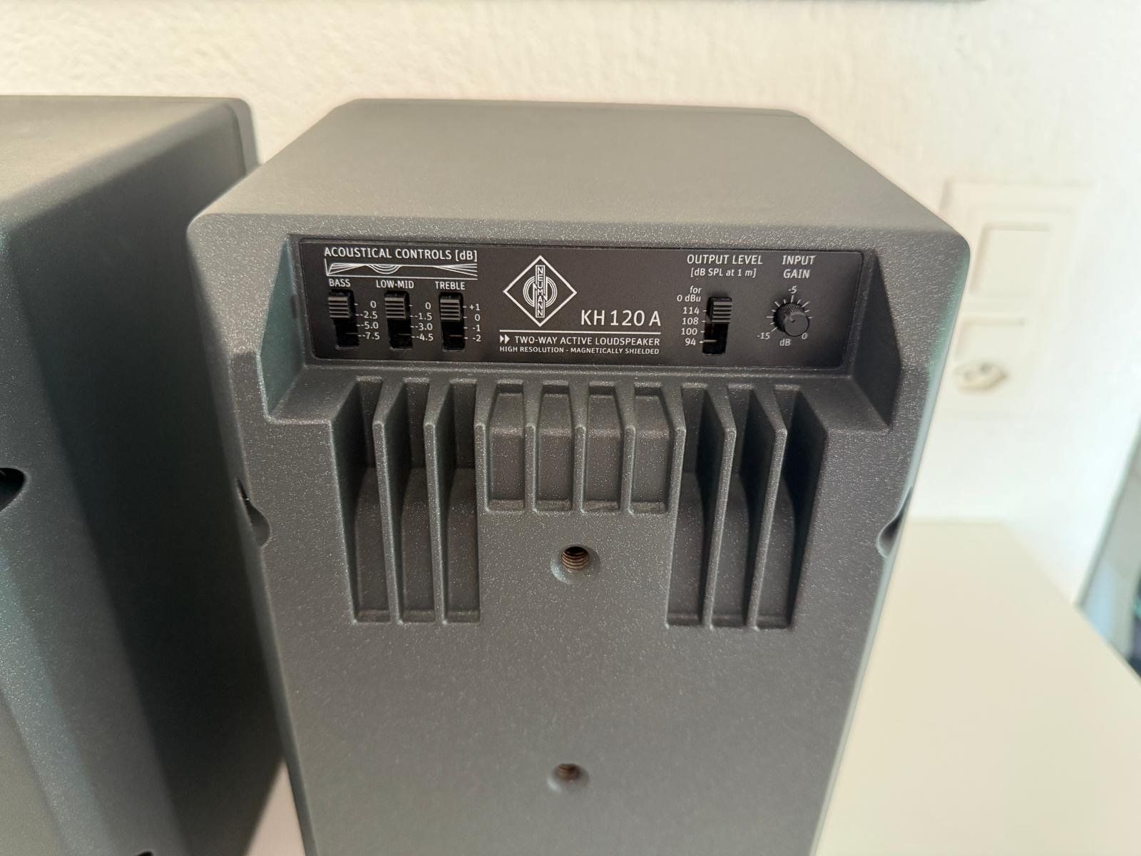 Neumann Casse acustiche: Neumann KH120 A Paar, Neuwertig. – Usato da Abtwil AG venduto da Swissraver 5
