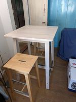 IKEA Bartisch inkl. 2 Barhocker neuwertig