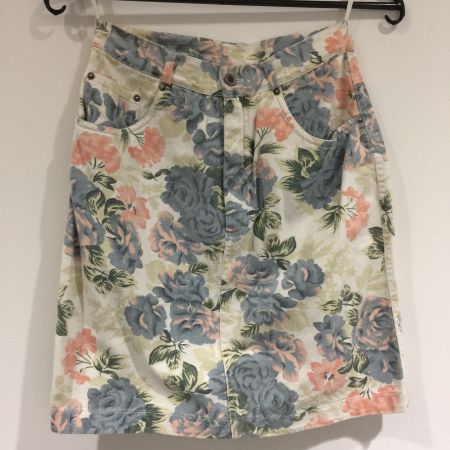 Vintage Jeans Jupe weiss mit grossen Blumen blau rosa Gr 38