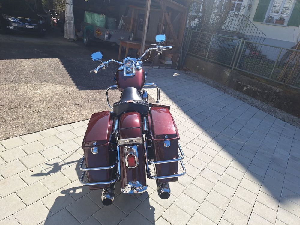 Harley Davidson FLHT 5
