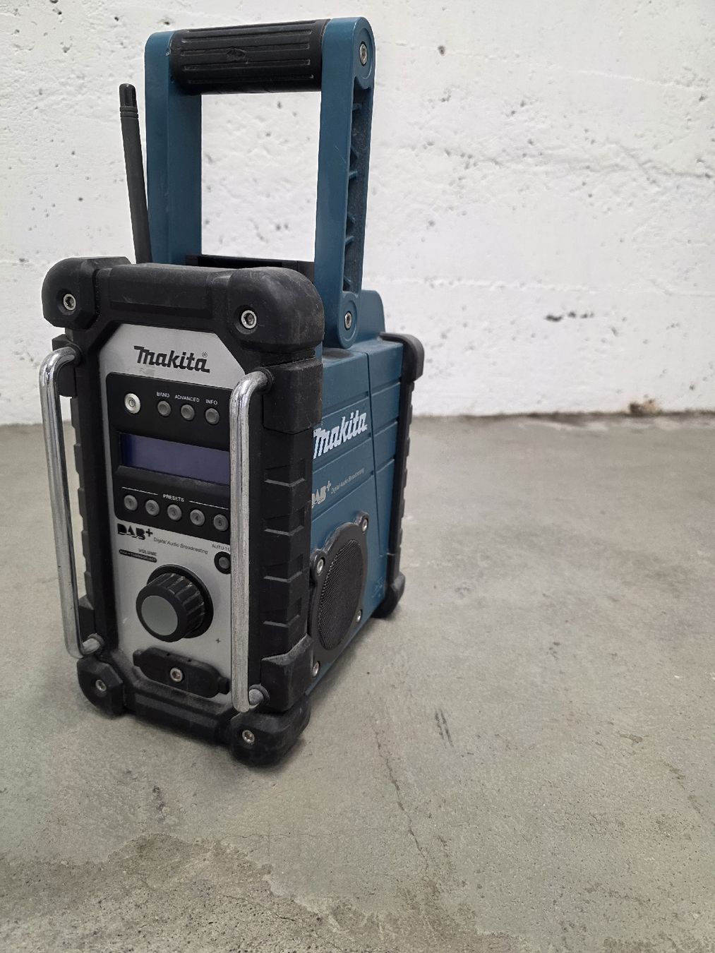 Makita Radio: Makita BMR 105 Baustellenradio – Usato da Frauenfeld venduto da sigre01