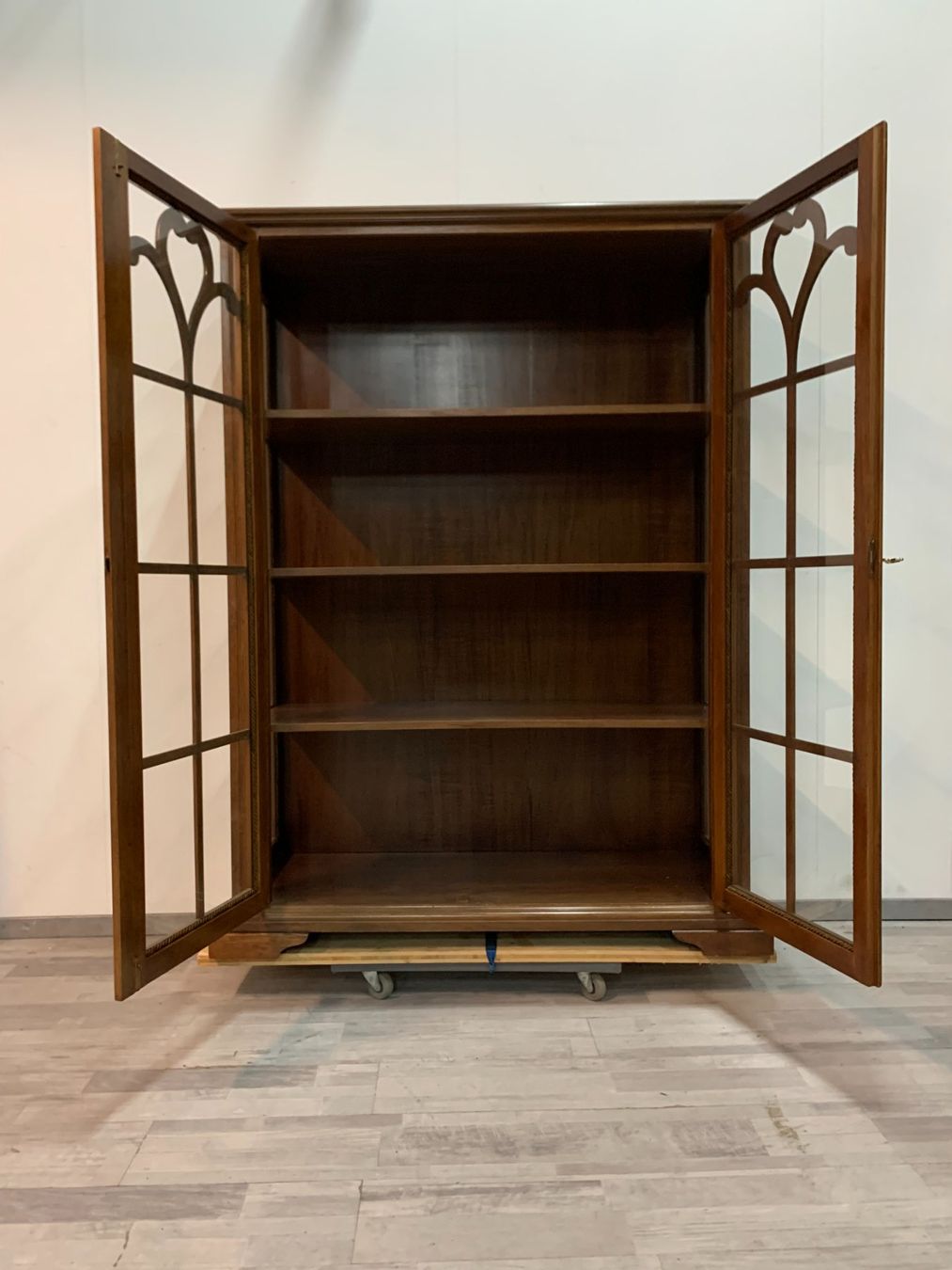 Vitrinen: Holzvitrine – Neu (gemäss Beschreibung) aus Zürich von ZuercherBrockenhaus 2