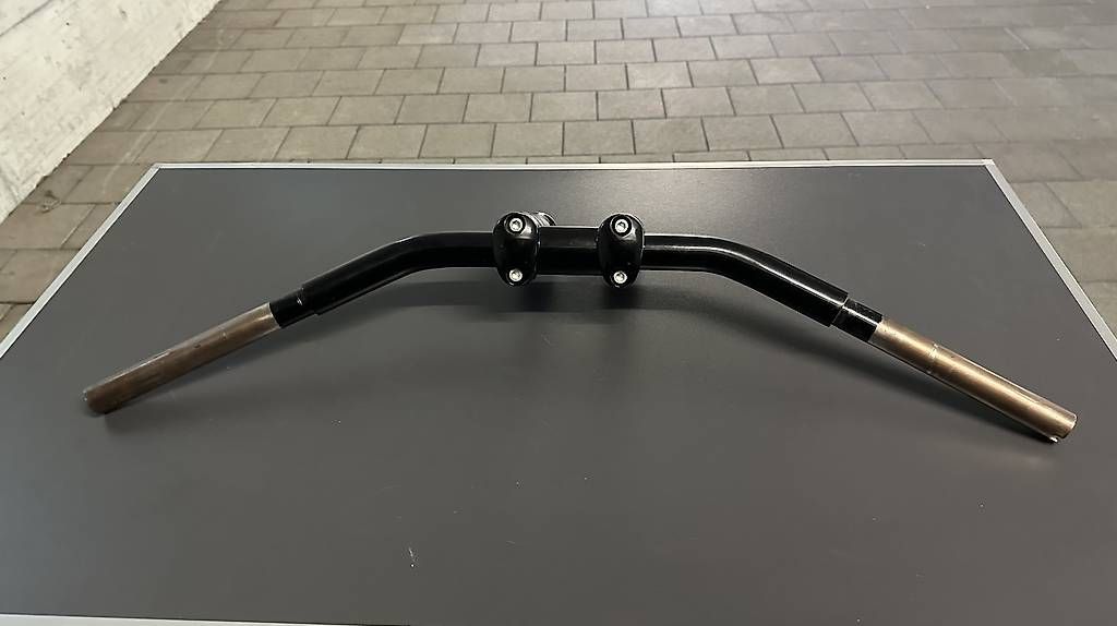 Tutti i ricambio per moto: OEM Lenker inkl. Riser für Harley-Davidson FXDLS 2016 – Usato da Dagmersellen venduto da tabula_rasa 1