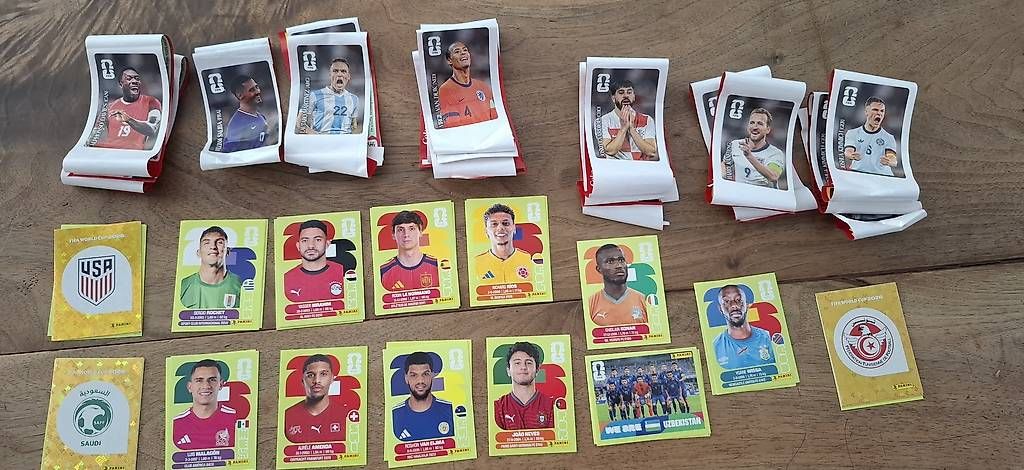 Sammelbilder & Trading cards: Figurine panini mondiali 2026 – Gebraucht aus Ludiano von Danielsan 1