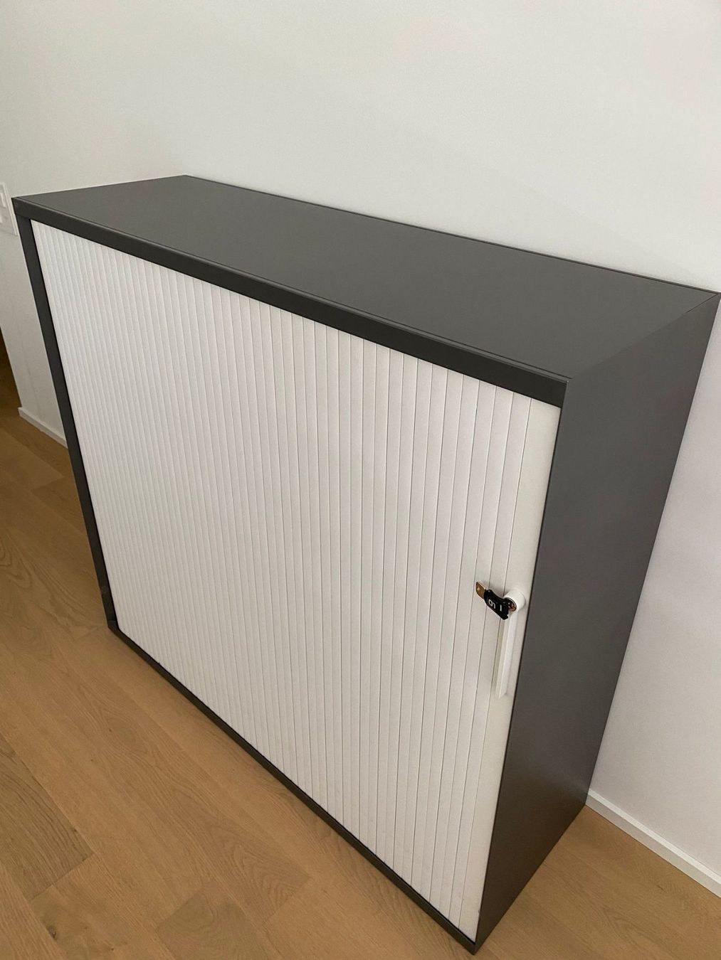 Lista Armadi: Lista Ordnerschrank – Usato da Cham venduto da snowbear_67 1