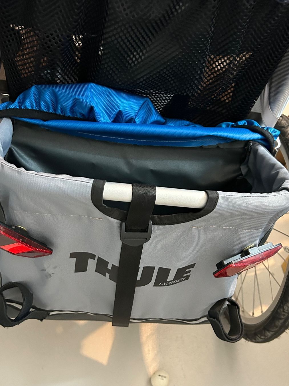 Thule Rimorchi: Thule Chariot Cougar 1 – Usato da illnau venduto da sweet83 3