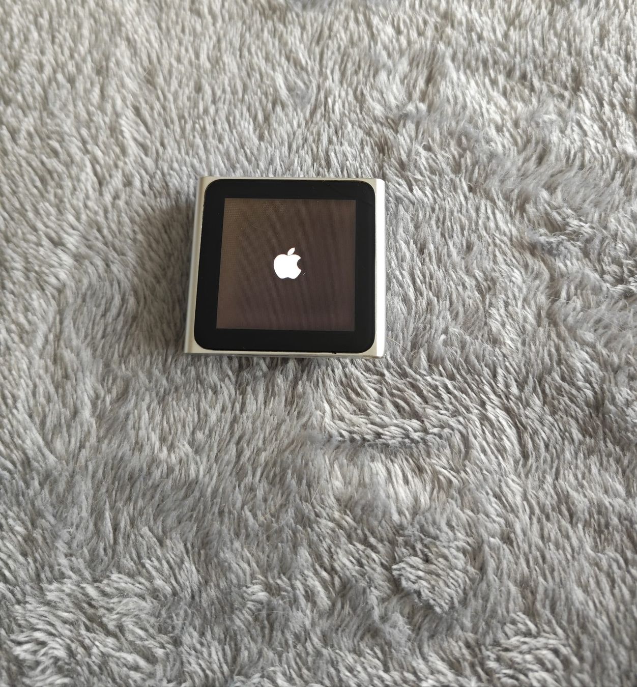 Apple Lettore multimediale portatile: iPod Nano 6 Generation 16gb – Usato da Zollikofen venduto da zar_j67f 3