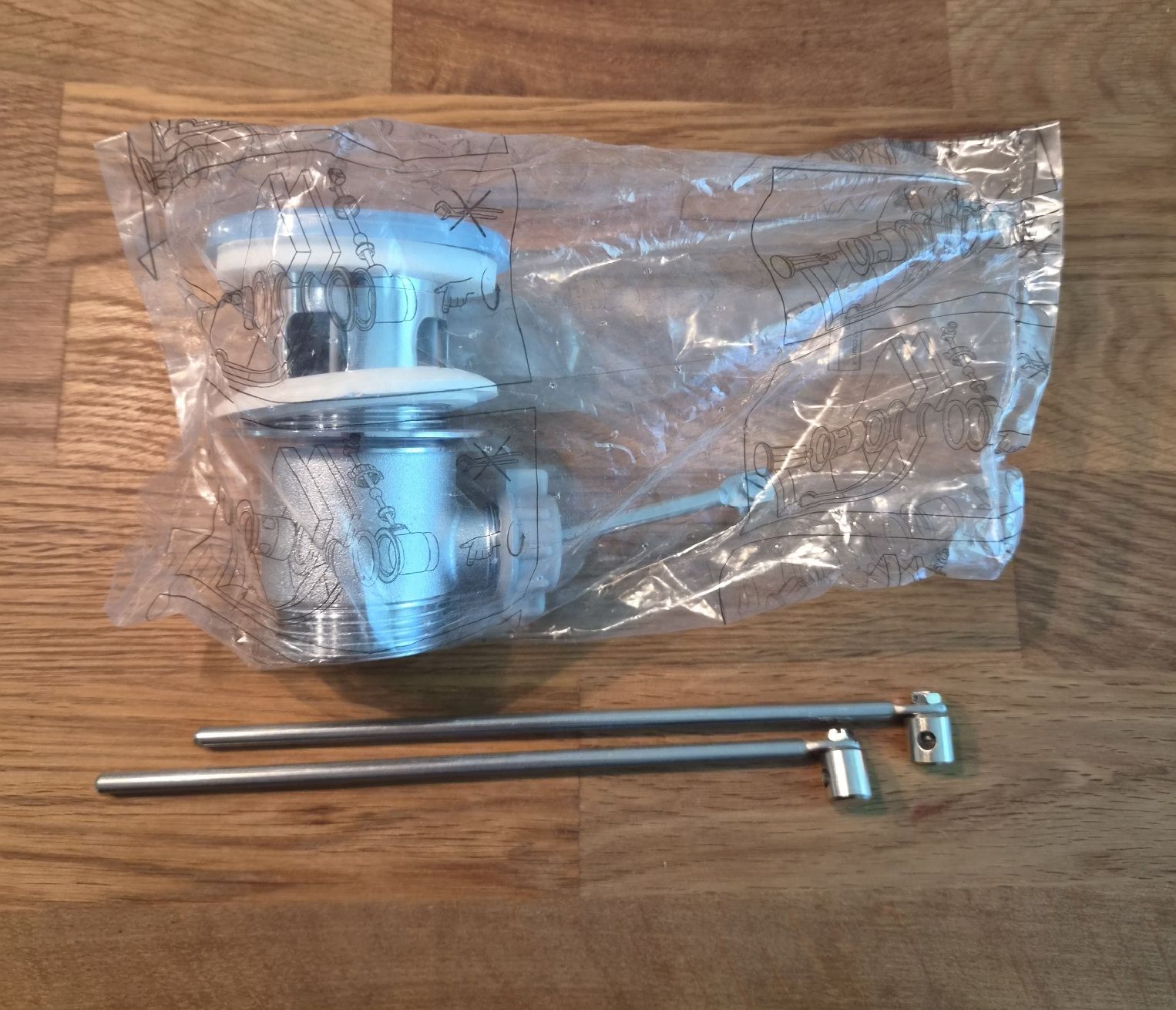 Armaturen: Ablauf - / Überlaufventil – Neu und originalverpackt aus Bergdietikon von Flodri