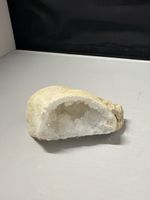 Bergkristall Geode weiss, Halbedelstein, guter Zustand