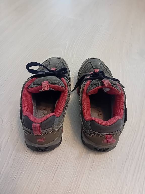 Jack Wolfskin Chaussures hommes: Trekkingschuh Jack Wolfskin Gr. 32 – D'occasion à Romanshorn par cojbamil 2