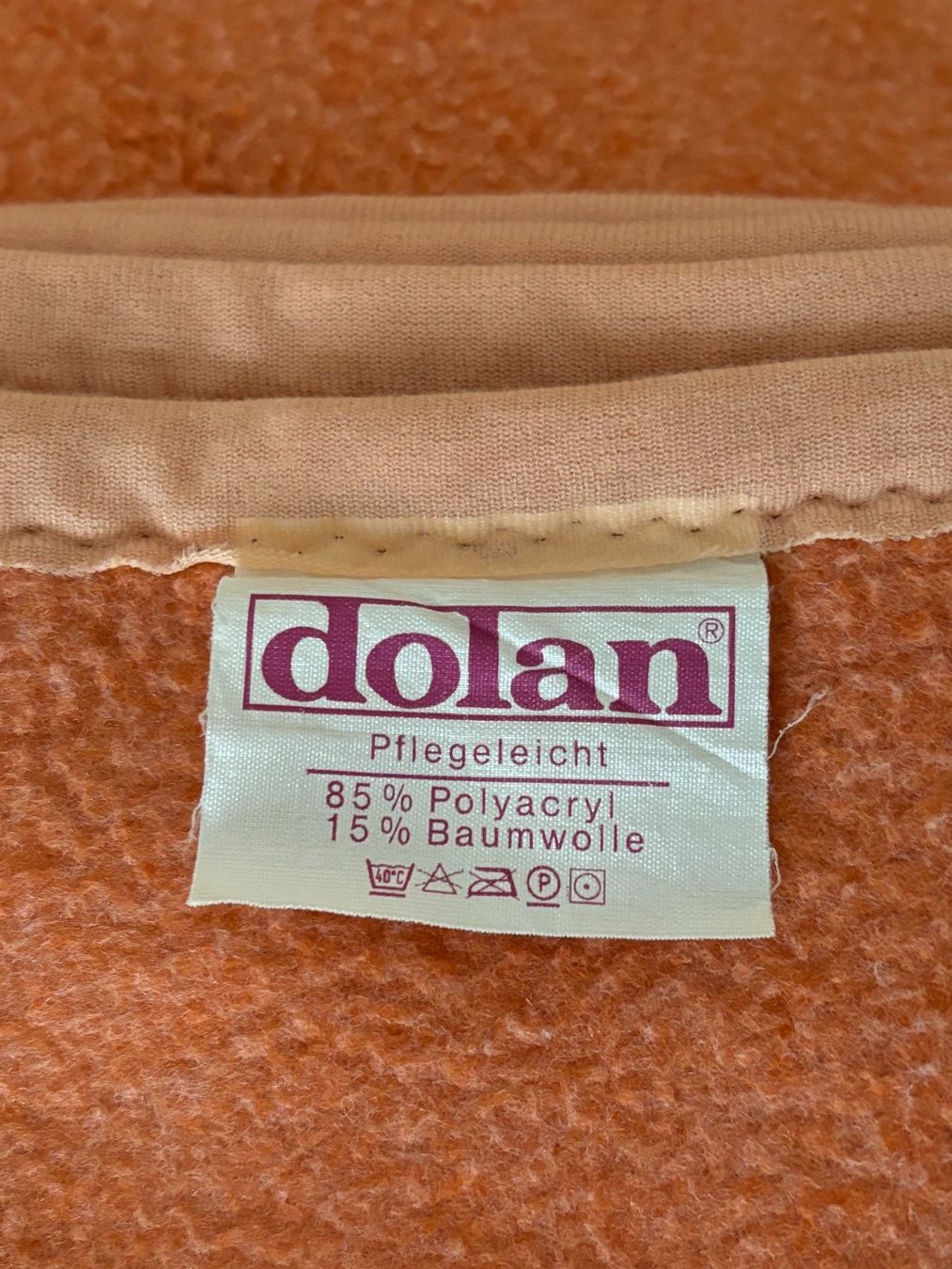 Coperte: Lot de 2 couvertures de lit DOLAN couleur camel – Usato da OBERENGSTRINGEN venduto da Lolo6316 2