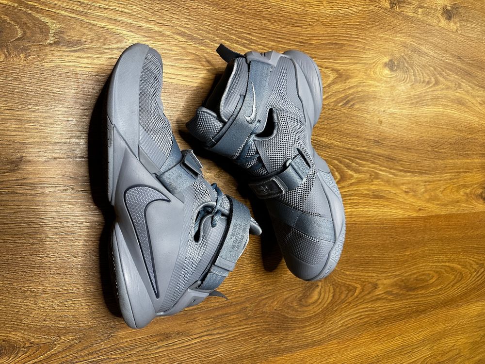 Lebron soldier 9 argent new arrivals