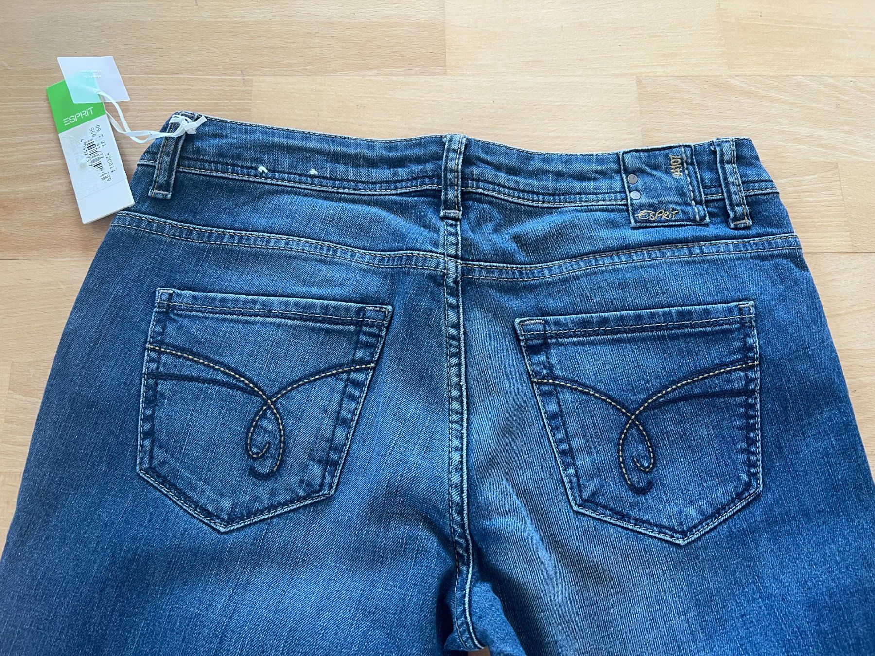 Esprit Jeans: ESPRIT Jeans Hose, Gr. W31/L32, NEU – Neu und originalverpackt aus Worb von farben20zauber 2