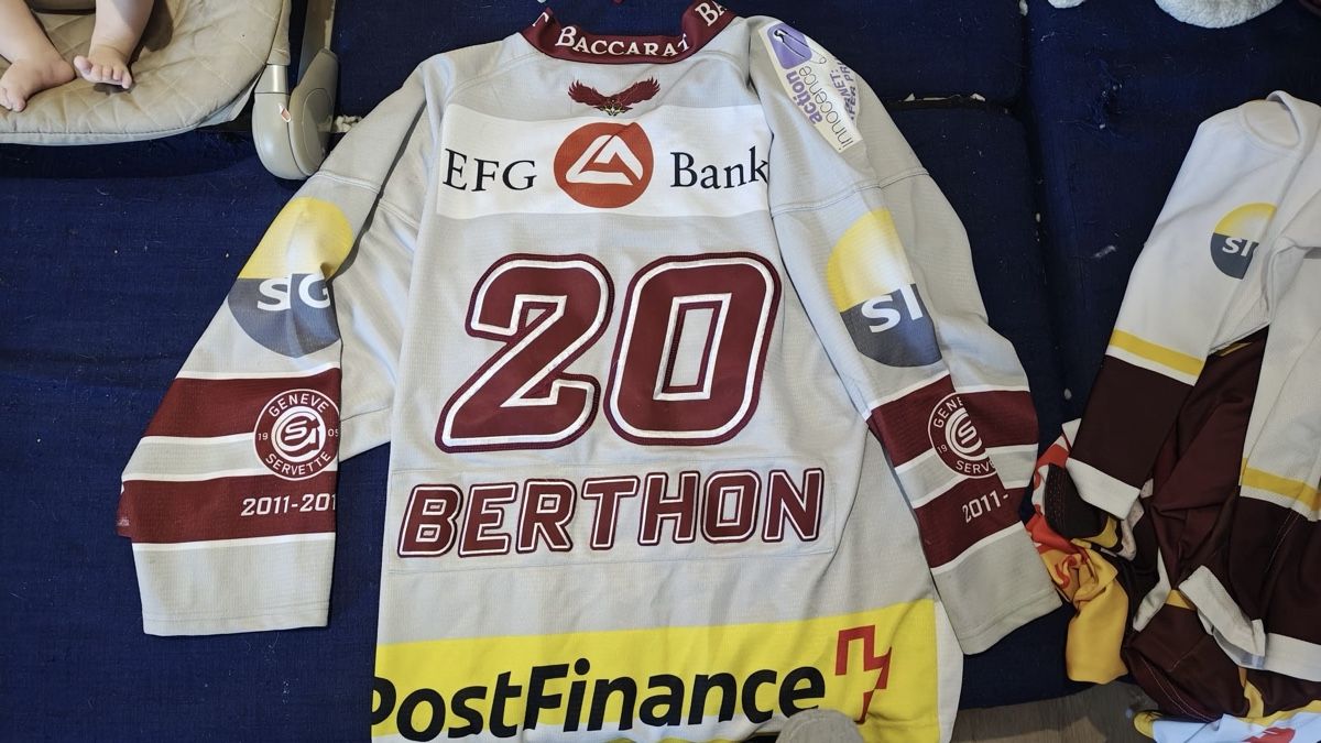 Maillots de corps & Pantalons: Maillot gshc  – D'occasion à Petit-Lancy par sam_y5wq 1