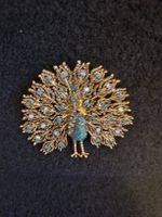 Broche paon élégante – 6,5 x 7,5 cm