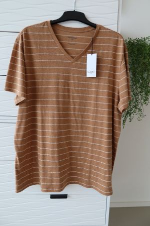 T-Shirt Grösse 2XL, 60% Baumwolle - NEU --- Porto nur CHF 4