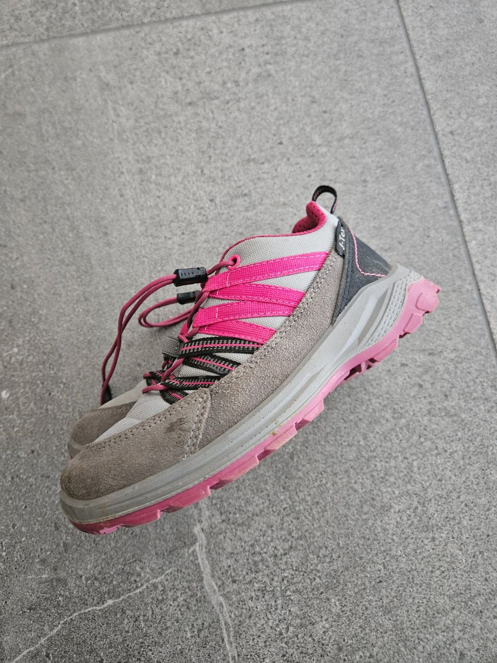 Landrover Chaussures garçon: Kinderwanderschuhe Grösse 34 rosa-grau – D'occasion à Häfelfingen par Selivia 2
