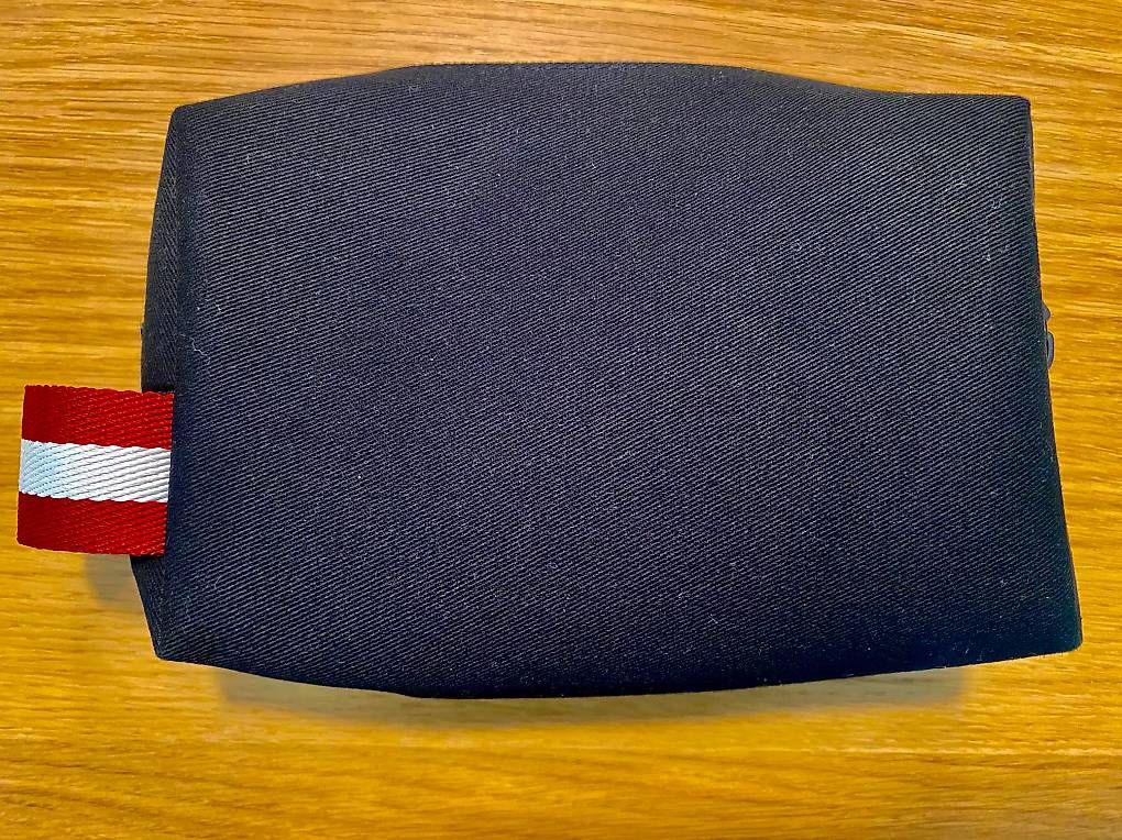 Bally Custodie per cosmetici: Swiss First Class Bally Amenity Kit – Nuovo (secondo la descrizione) da Lachen SZ venduto da kal_87kx 1