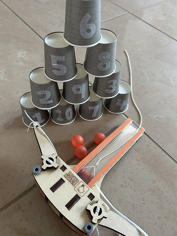 Spielzeuge: Bächerliwerfen mit Armbrust – Gebraucht aus Ettingen von trummi01 1