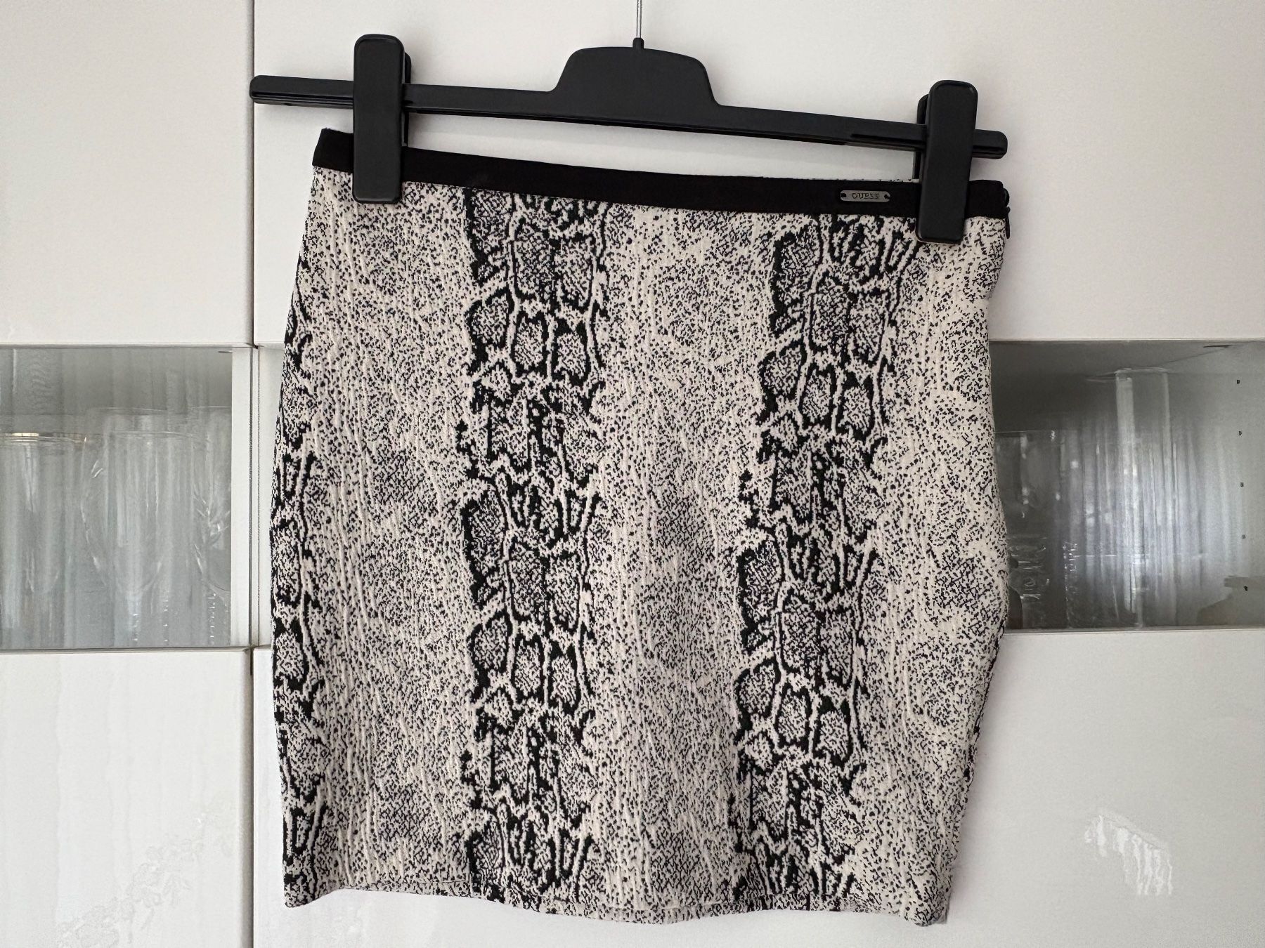 Guess Gonne: GUESS Skirt size XS – Usato da Muzzano venduto da Sidney_3