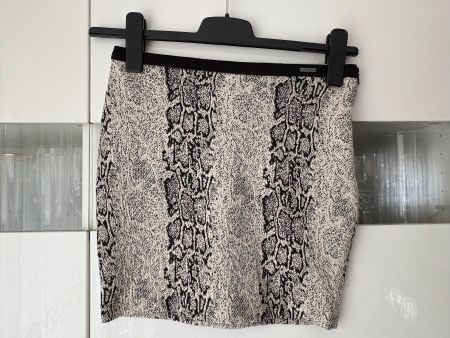 GUESS Skirt size XS
