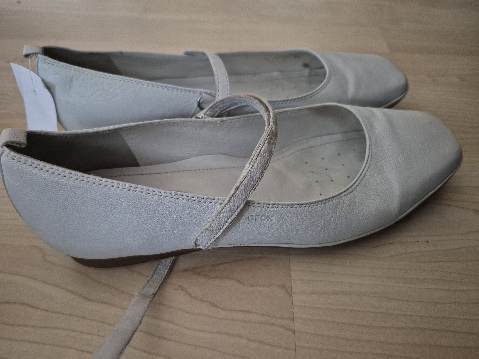 Geox Scarpe da donna: Geox Schuhe Grösse 39 – Usato da Oberweningen venduto da Bumblebee2 1