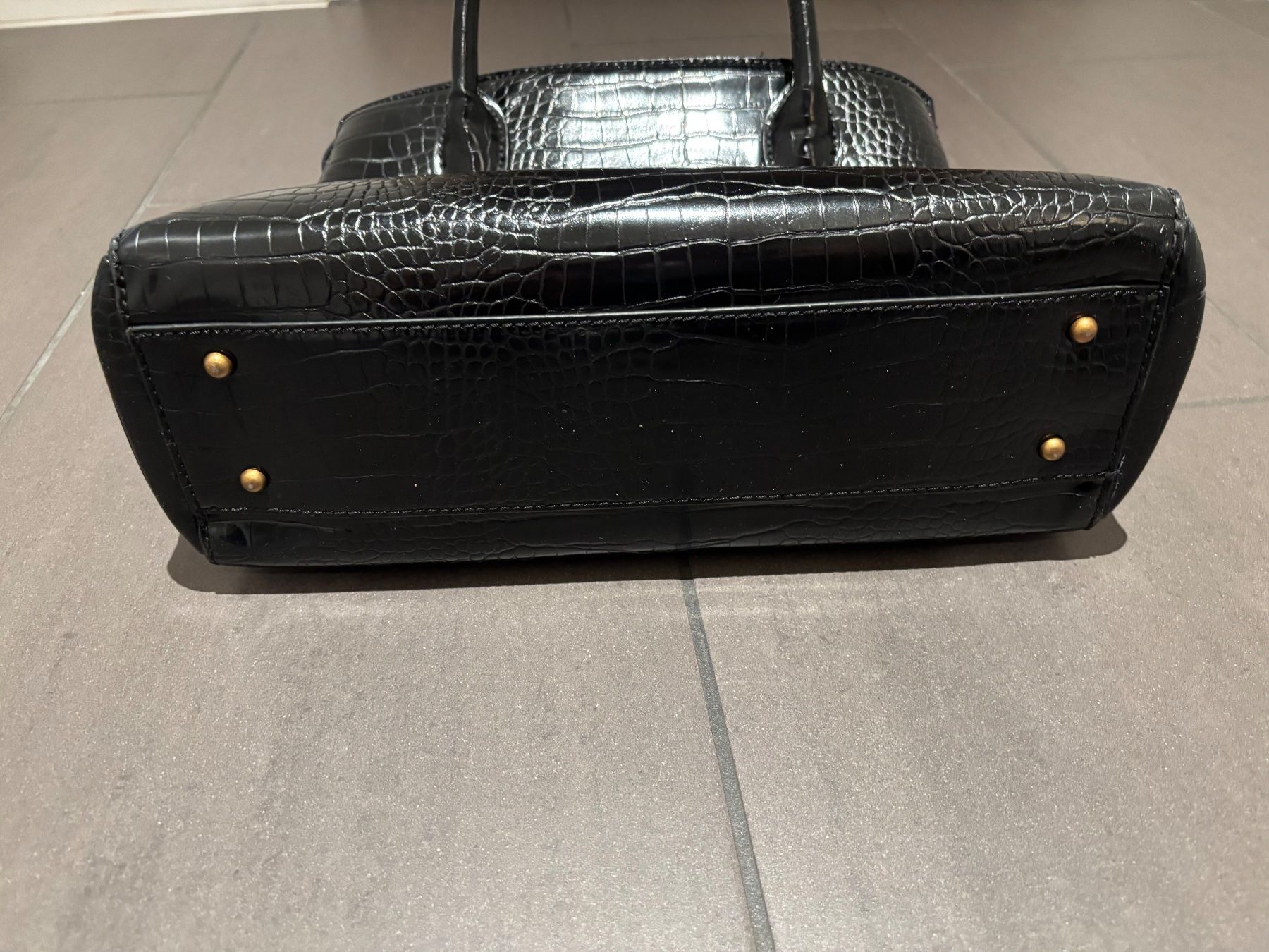 Taschen für Damen: Handtasche – Gebraucht aus Grosshöchstetten von Kreator20 5