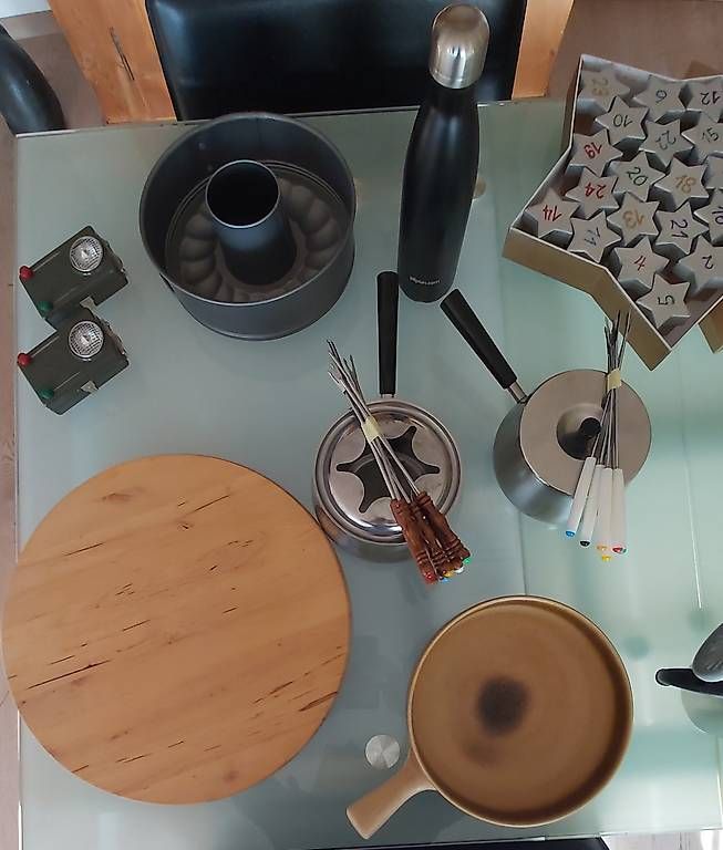 Tutte le decorazioni: Schöne Flohmarktsachen pro Artikel – Usato da Uetendorf venduto da Ladouce