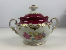 Antike Zuckerdose mit Blumenmotiv